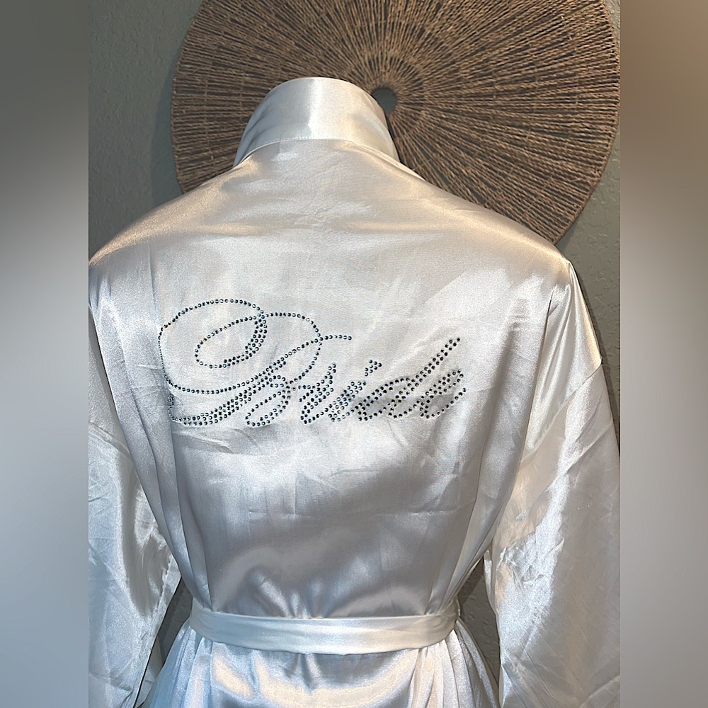 Bridal Satin Robe - Picture 6 of 7